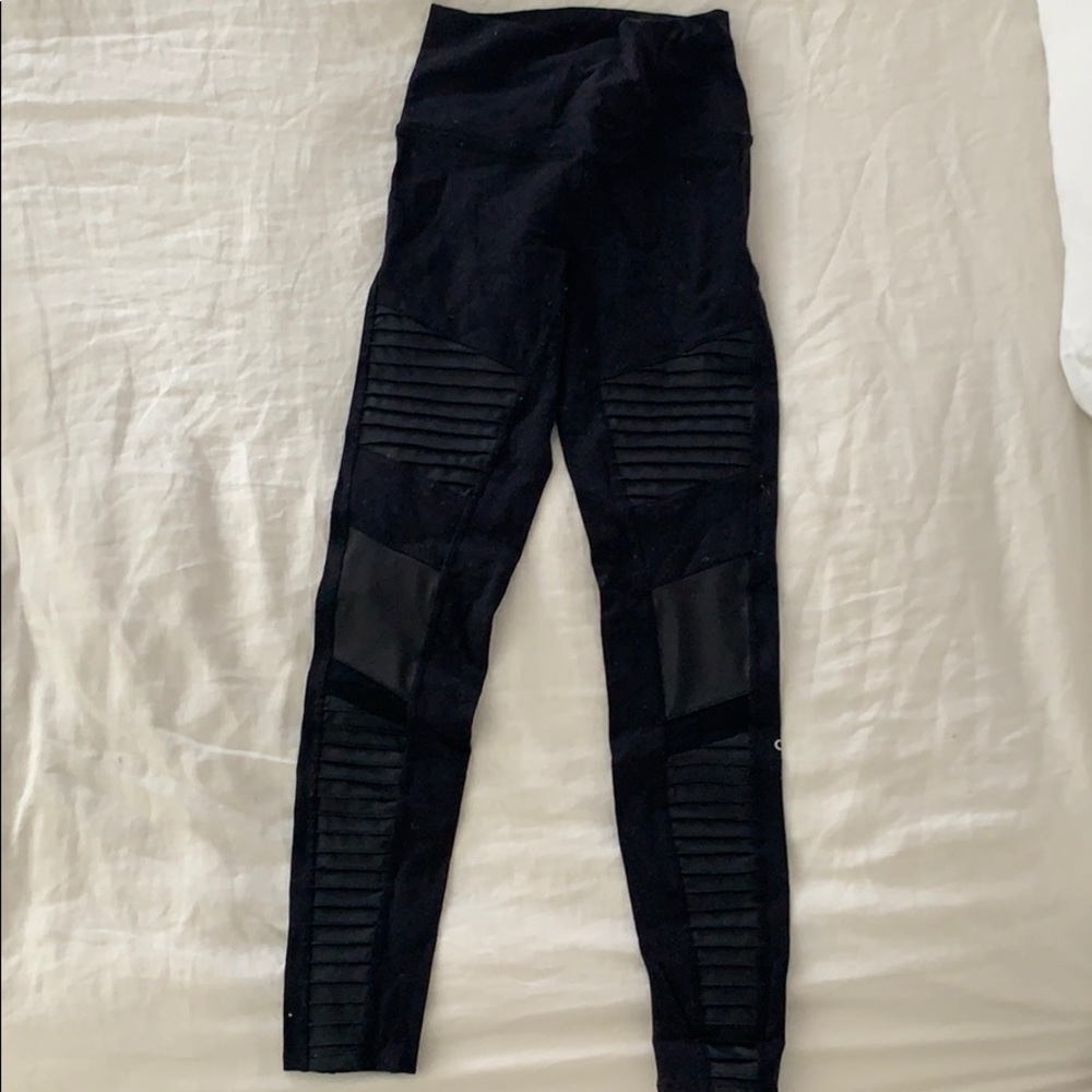 Alo Yoga High Waist Moro Legging